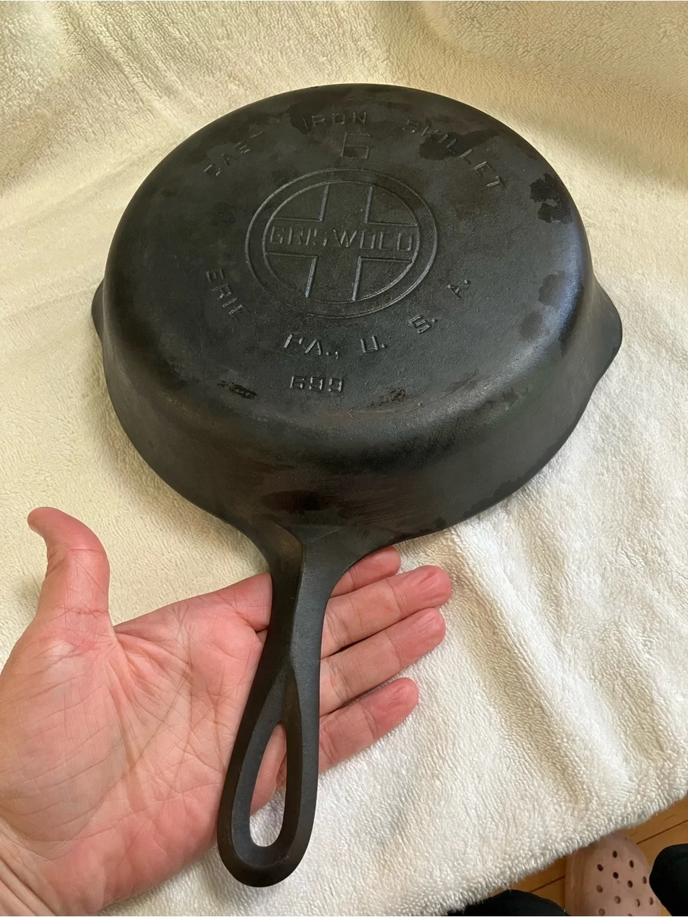 Antique Griswold #6 Black Cast Iron Skillet -9inch  Heavy-Duty Frying Pan